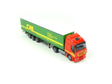 Laden Sie das Bild in den Galerie-Viewer, AWM H0 Modellauto Iveco Stralis Active Space &quot;SAE&quot; 73732 OVP
