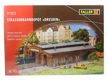 Laden Sie das Bild in den Galerie-Viewer, Faller H0 Bausatz Strassenbahndepot Dresden 191823 neu OVP
