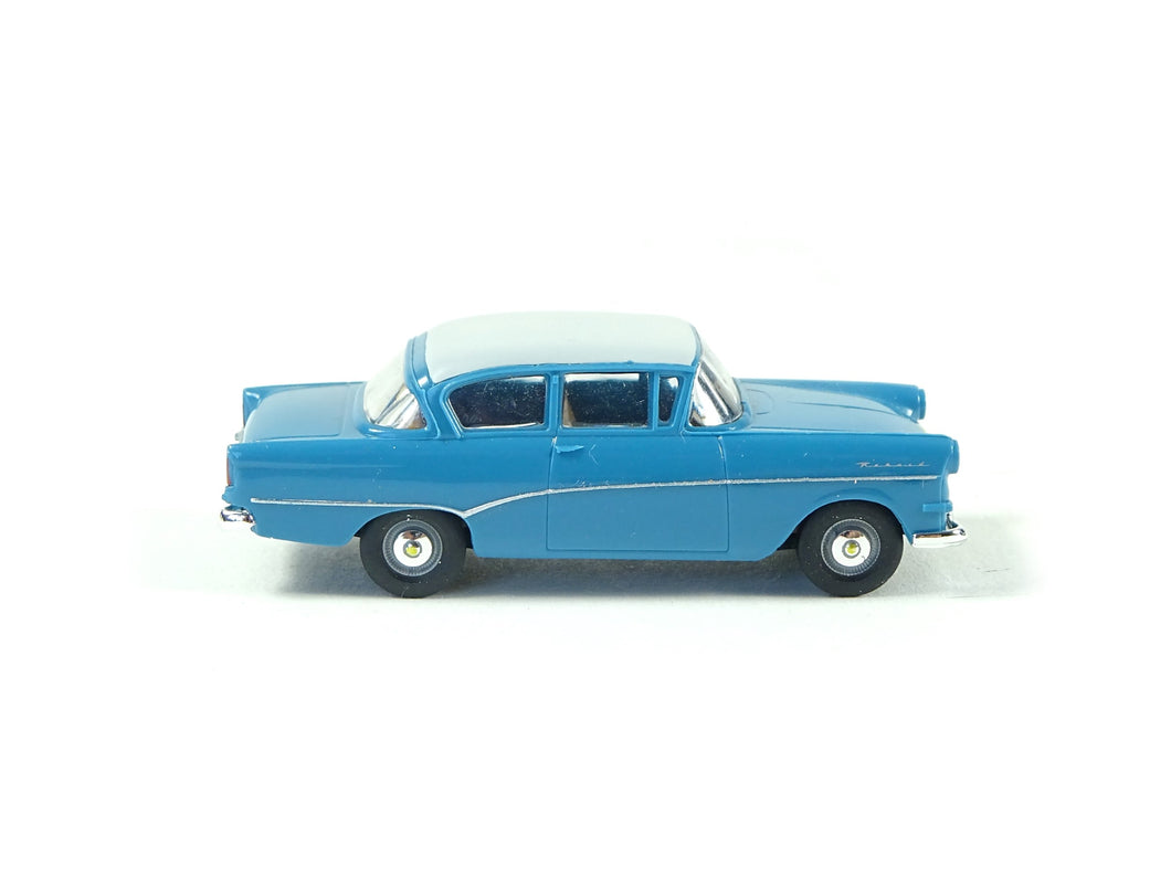 Brekina 1:87 Modellauto Opel Record hellblau