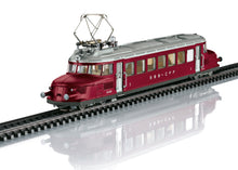 Laden Sie das Bild in den Galerie-Viewer, Märklin H0 Schnelltriebwagen Serie RCe 2/4 Roter Pfeil OeBB mfx 38860 neu OVP
