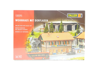 Bausatz Modellbau Wohnhaus mit Dorfladen, Faller H0 130595, neu