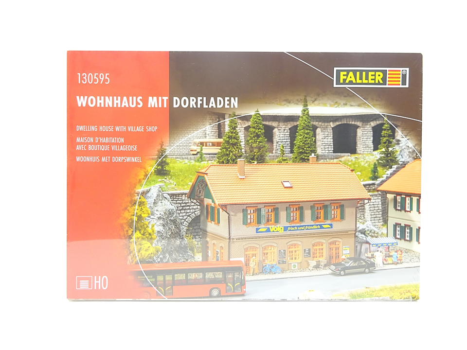 Bausatz Modellbau Wohnhaus mit Dorfladen, Faller H0 130595, neu