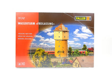 Laden Sie das Bild in den Galerie-Viewer, Bausatz Modellbau Wasserturm Freilassing, Faller H0 191747, neu
